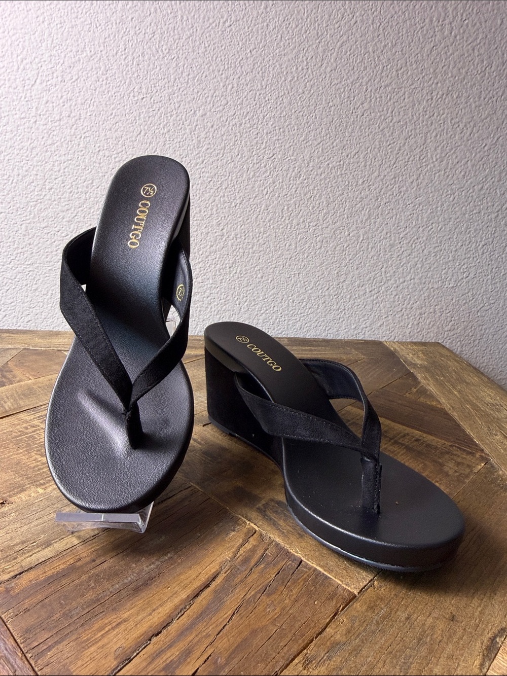 Size 7.5 Coutgo Black Wedge Thong Sandals